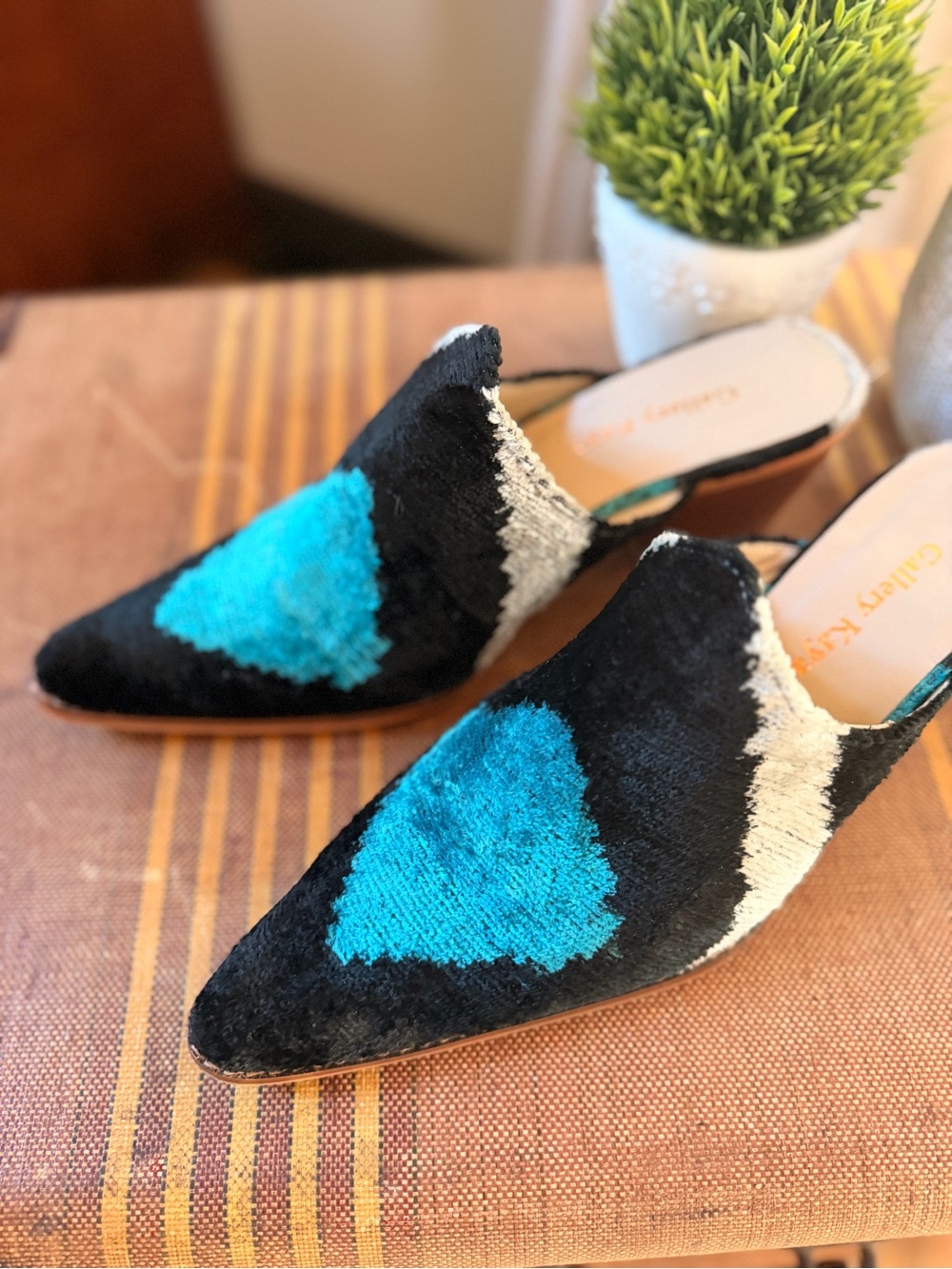 Black & Turquoise Pointed Mule imported from Turkey 🇹🇷